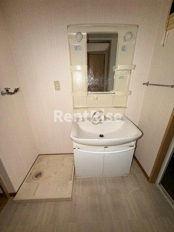 エスペランサ真清田の駐車場