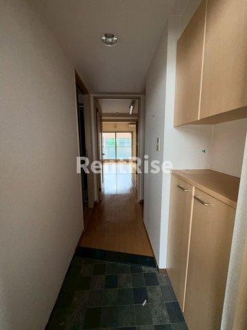 エスペランサ真清田のエントランス