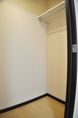 【内装】 | レオネクストグレイスメゾン | ウォークインクローゼット