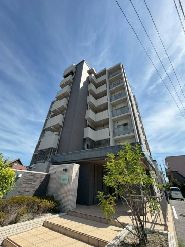 ボヌールの外観|オシャレなタイル張りの外観