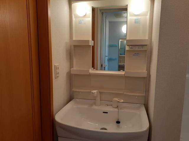 アルバ・ブリーゼ　Ⅱの洗面所