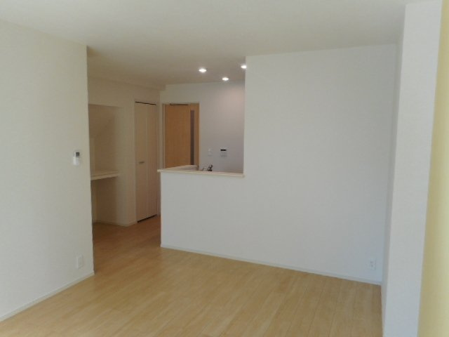 サーム・ヴェリテのその他