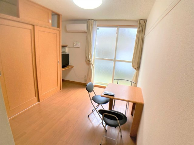 レオパレスサンシャイン紫原の居間・リビング|設備・仕様は号室により異なる為、現況を優先致します。