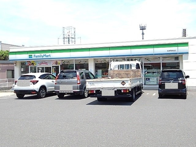 ボヌールメゾンＢの周辺|ファミリーマート姶良西餅田店まで350m