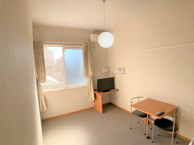 レオパレスコンパル唐湊壱番館の居間・リビング|設備・仕様は号室により異なる為、現況を優先致します。