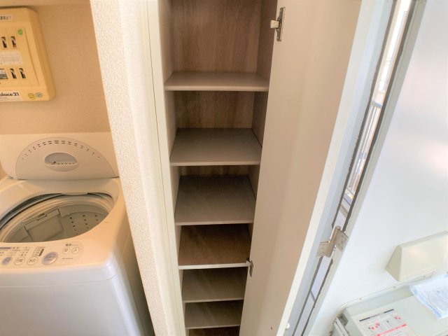 レオパレスコンパル唐湊壱番館の玄関|設備・仕様は号室により異なる為、現況を優先致します。