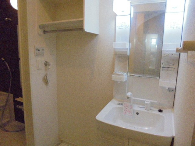 ネオ　トークの洗面所