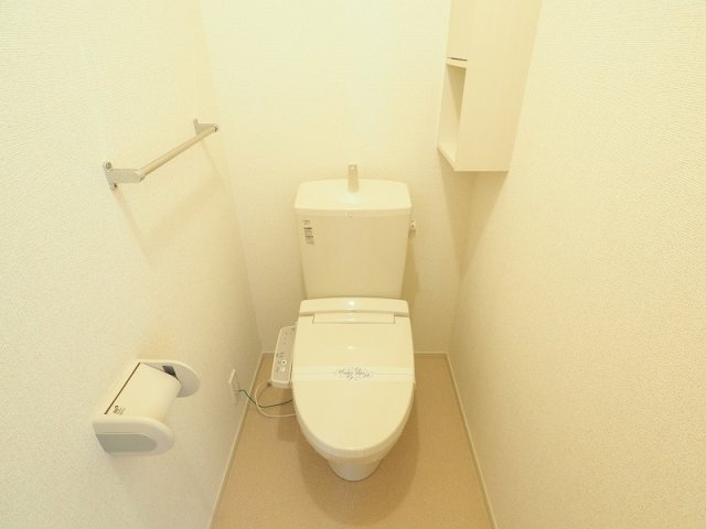 【トイレ】 | アンブラッセ　Ⅱ | ゆったりとした空間のトイレです