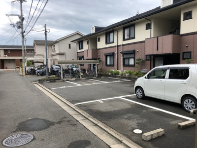 【駐車場】 | ハイカムールB棟