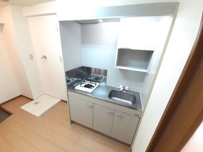 【キッチン】 | アビタシオン柳町 | コンパクトなキッチンで掃除もラクラク