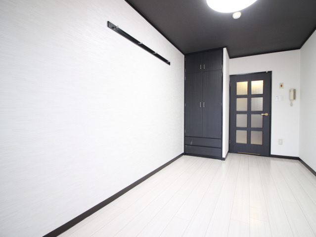 エステート１５東雲の洋室