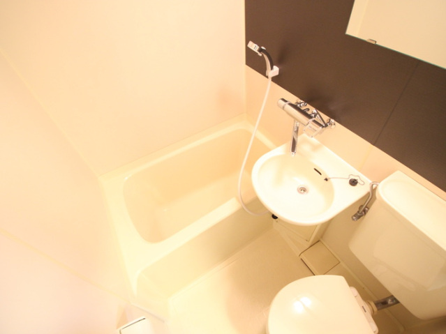 エステート１５東雲の浴室