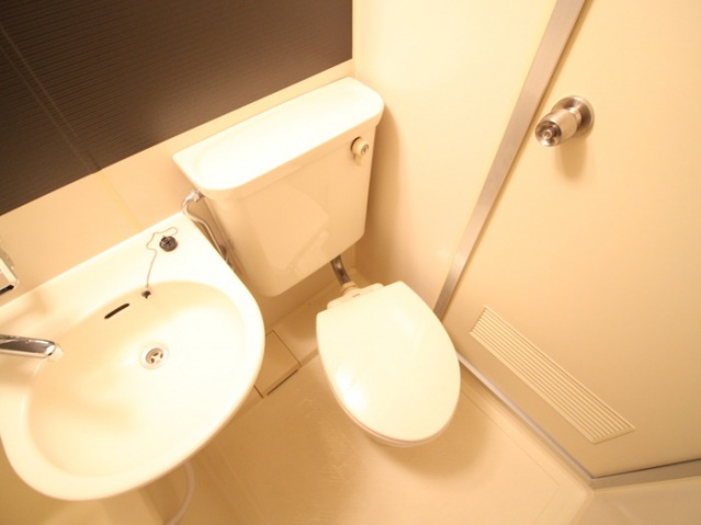 エステート１５東雲のトイレ