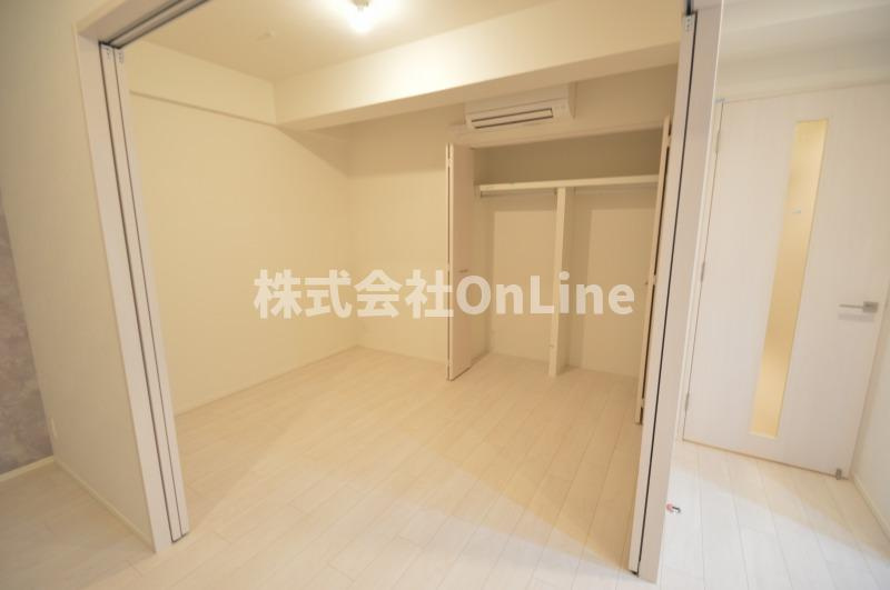 スプランディッド上本町WESTの洋室