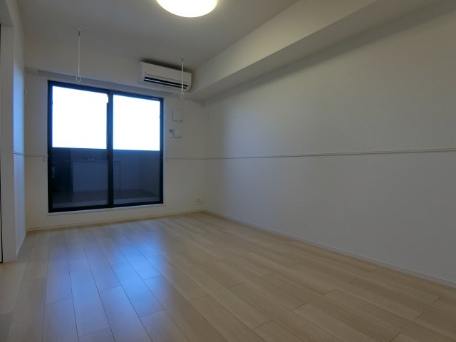 ヒカルサ境港渡町ウエストの居間・リビング