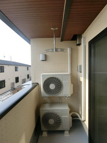 ヒカルサ境港外江町イーストⅡのバルコニー