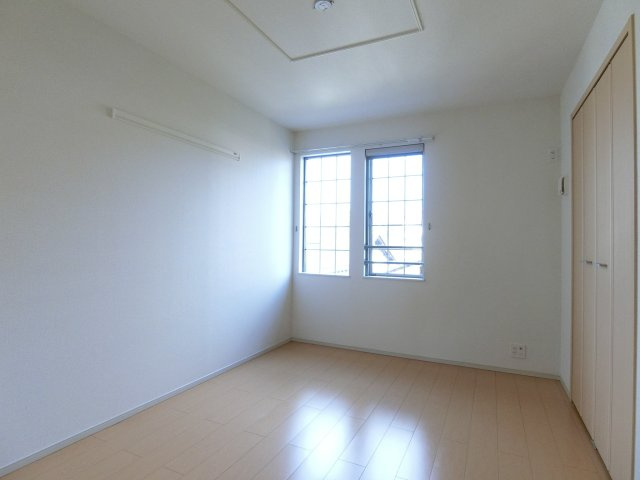 モンリーブル　Ⅱの洋室