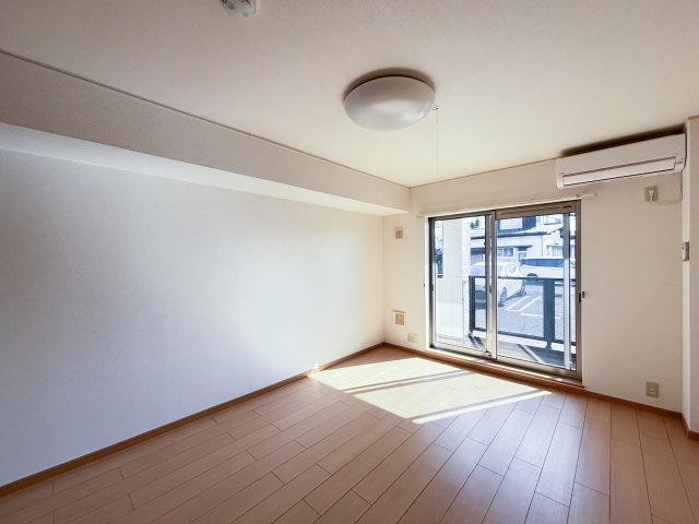 ピュアセルト森尾Ⅱの居間・リビング