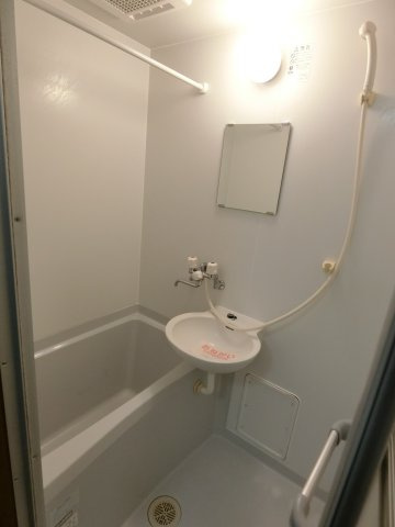 ガーデンスクウェアの浴室