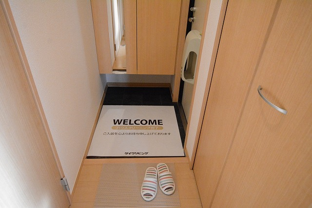 D-roomシャンヴルの玄関|※同施工会社の類似物件のお写真です