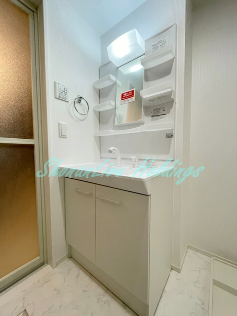 茅ヶ崎市小和田２丁目の賃貸マンションの洗面所