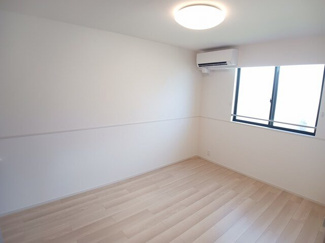 【内装】 | オフショアⅤ | 過ごしやすい室内です