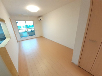 【居間・リビング】 | チャオ　ジェノバ | ゆったりとした居間です