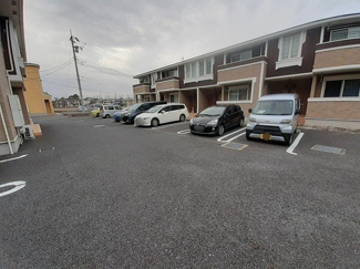 【駐車場】 | ベリーヒルズＡ | カースペースがあります