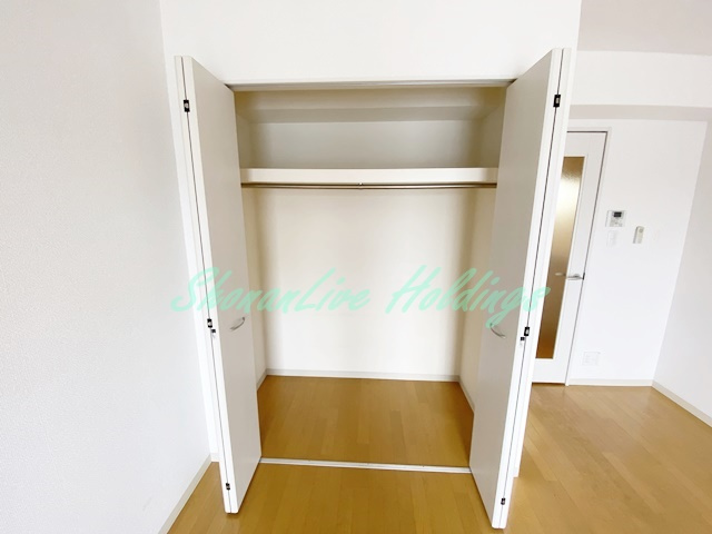 藤沢市鵠沼石上３丁目の賃貸マンションの収納