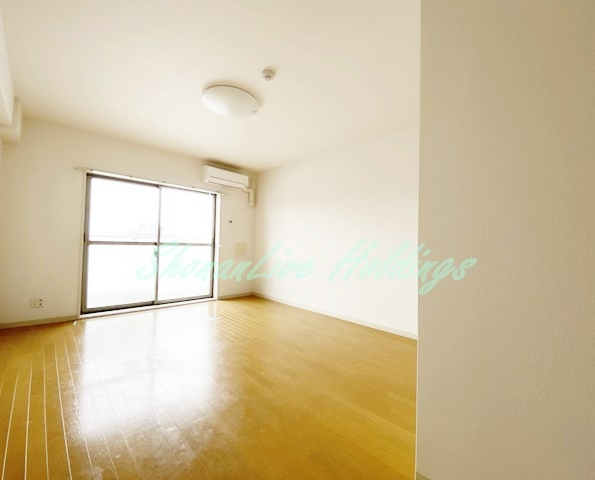 藤沢市鵠沼石上３丁目の賃貸マンションの居間・リビング