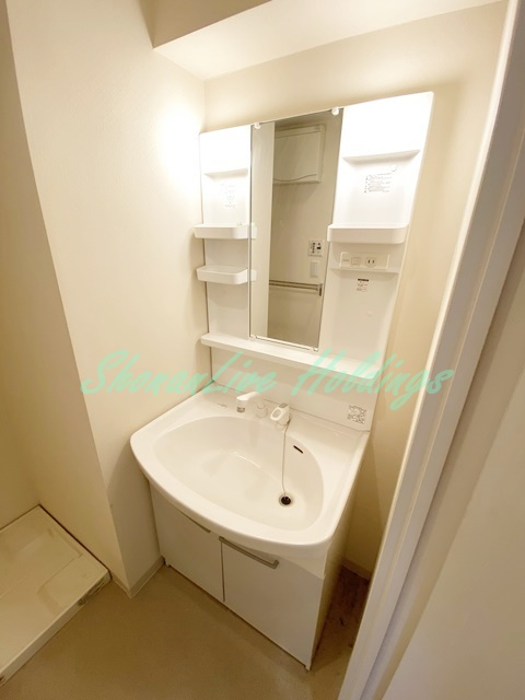 藤沢市鵠沼石上３丁目の賃貸マンションの洗面所