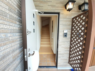 【玄関】 | メゾンレーヴ | 落ち着いた玄関です