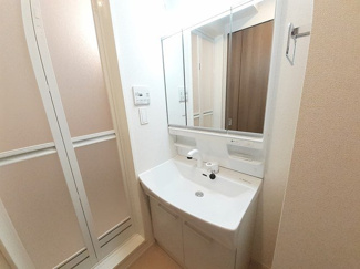 【洗面所】 | ホワイトセイルⅡ | コンパクトで使いやすい洗面所