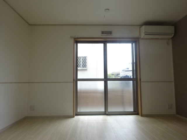 ルミエール野添の居間・リビング