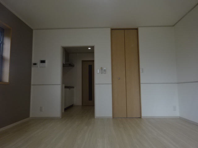 ルミエール野添の居間・リビング