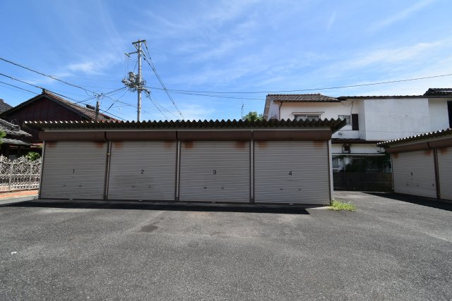 【外観】 | 公洋ガレージ | 一番左