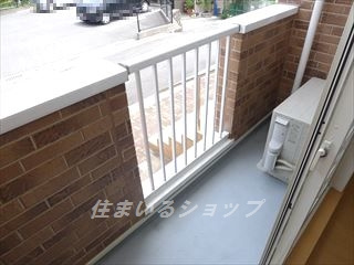 広島市安佐北区可部東１丁目のアパートのバルコニー