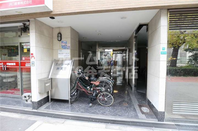 【エントランス】 | エクシード弁天II | ゆとりのあるエントランスです