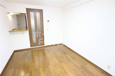 【寝室】 | エクシード弁天II | 使い勝手のいい寝室です