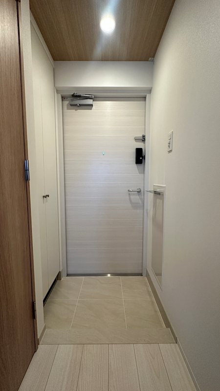 ZOOM本郷の玄関|※写真は同タイプの別室になります