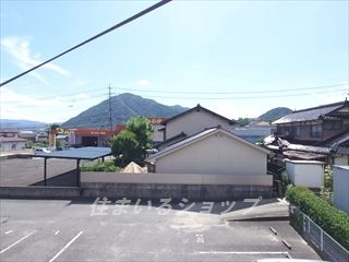 広島市安佐北区亀山５丁目のアパートの展望|募集のお部屋（201号室）からの眺望です！