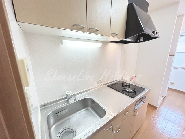 鎌倉市大町２丁目のアパートのキッチン