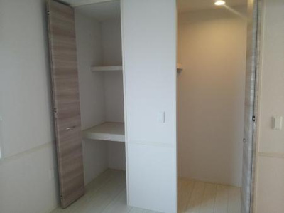 【収納】 | エクセルシオールパークB | 洋室にある収納スペース