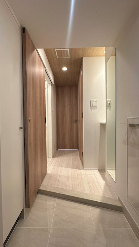 ZOOM本郷の玄関|※写真は同タイプの別室になります