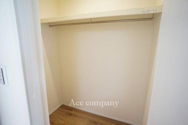 【収納】 | 八尾市山本町北6丁目 | 【2階：南側洋室7.3帖】のクローゼット内です♪