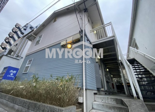 ジェイハウス大久保の外観