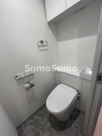 藤の邸 江戸堀のトイレ