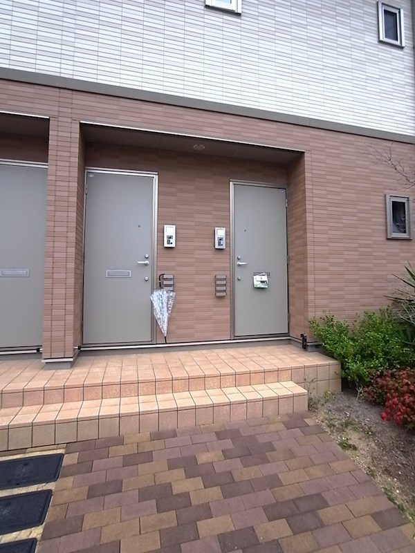 コーポラス若草EASTの外観