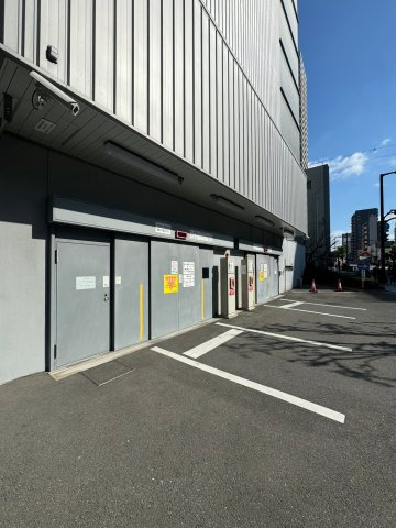 エスリード長堀タワーの駐車場