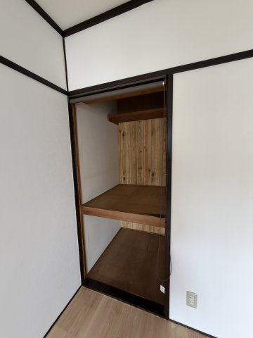 高倉台12団地61号棟の収納